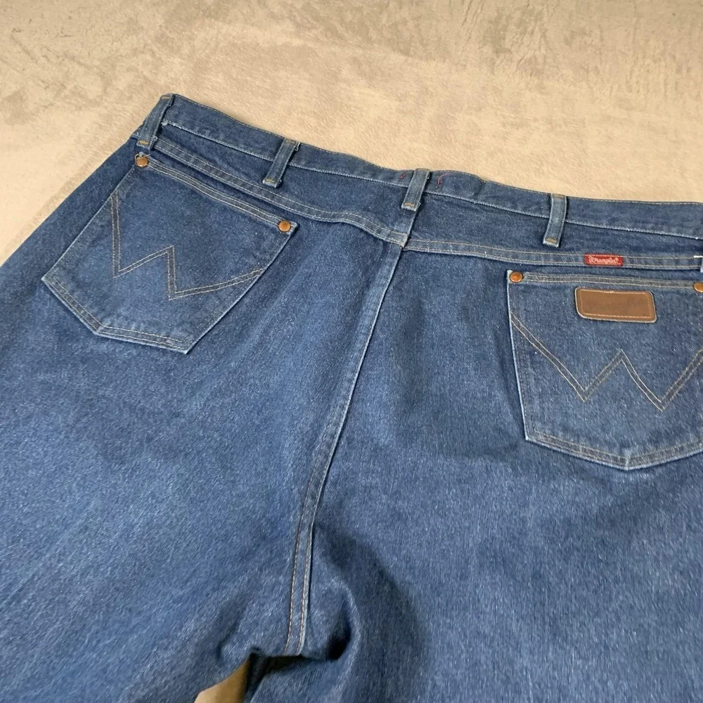 Wrangler Jeans Mens 42x34(42x31) Relaxed Blue Denim Classic Straight Leg‎ Pants